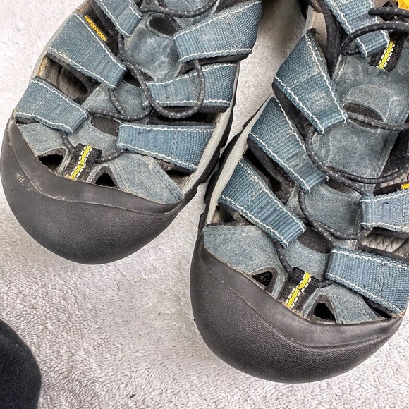 Keen Newport H2 Sandals Mens Sz 11.5 Gray Blue Waterproof Closed Toe Bungee